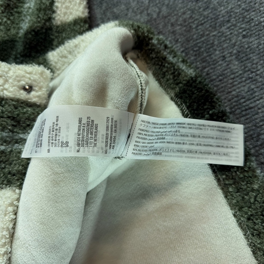 Abercrombie & Fitch Green Plaid Cropped Faux Fur Sherpa Shacket Jacket Sm Fall - Picture 6 of 7